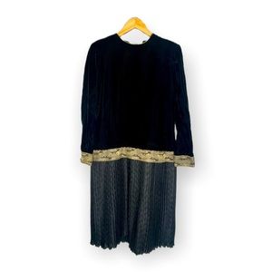 Vintage Nuit long sleeve black midi dress size 10